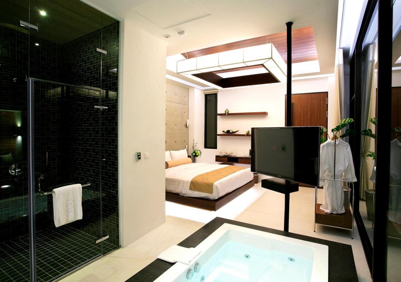 H Villa Inn Tainan Esterno foto